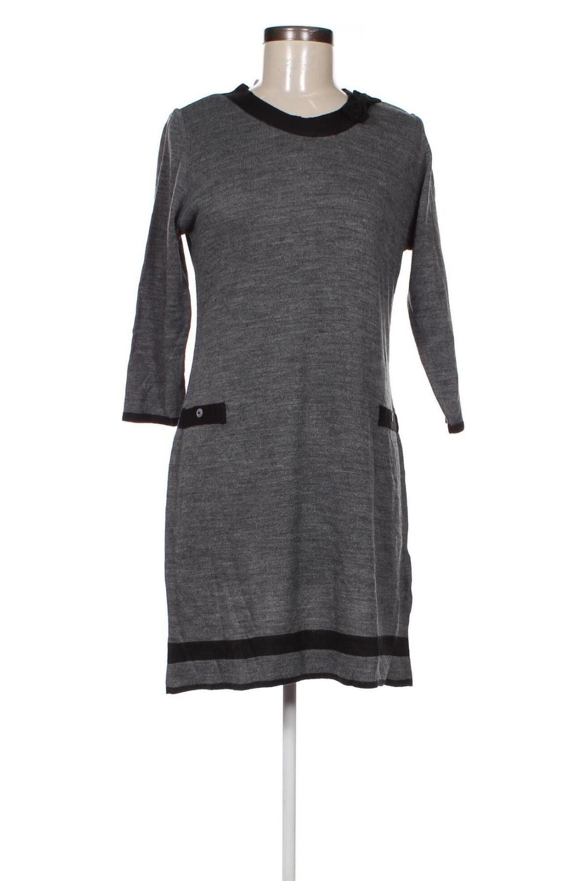 Kleid, Größe M, Farbe Grau, Preis € 7,99