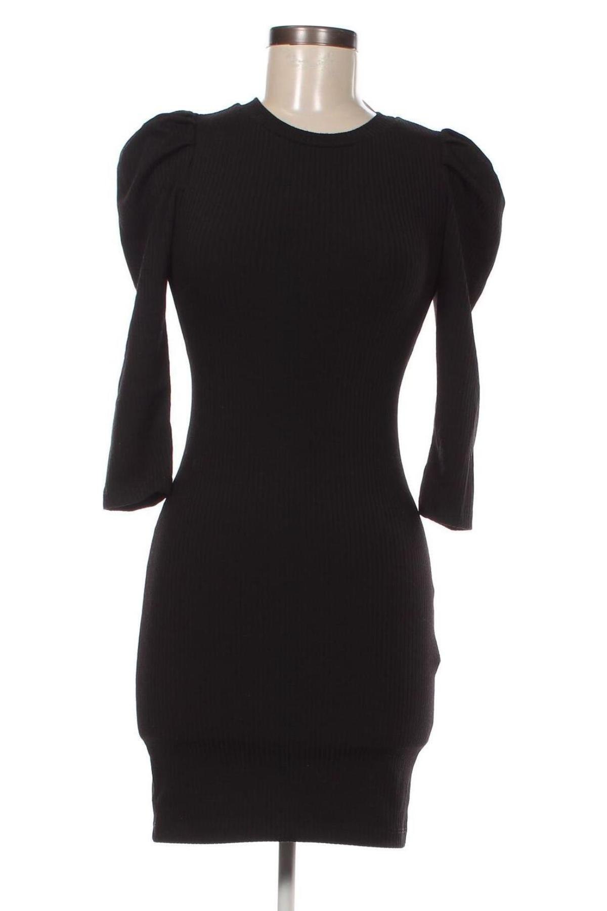 Rochie Bershka, Mărime S, Culoare Negru, Preț 34,99 Lei