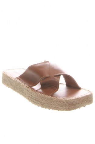 Papuci RunnerBoss, Mărime 39, Culoare Maro, Preț 322,99 Lei