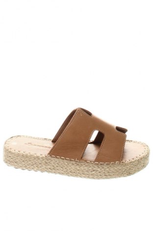 Pantolette RunnerBoss, Größe 39, Farbe Beige, Preis € 35,99