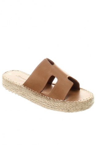 Pantolette RunnerBoss, Größe 39, Farbe Beige, Preis € 35,99
