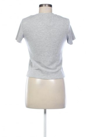 Damen Shirt Bershka, Größe M, Farbe Grau, Preis 9,72 €