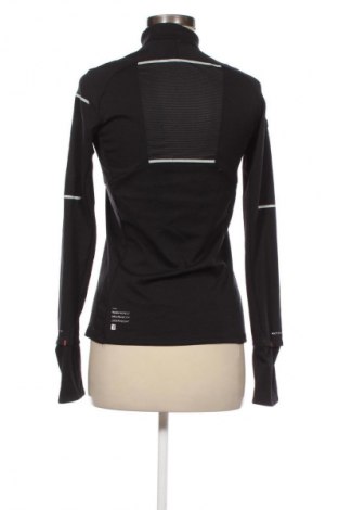 Dámská halenka Decathlon, Velikost M, Barva Černá, Cena  379,00 Kč