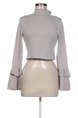 Bluză de femei Fashion nova, Mărime M, Culoare Gri, Preț 50,00 Lei