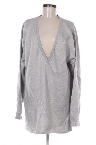 Damen Shirt Pretty Little Thing, Größe L, Farbe Grau, Preis € 17,99