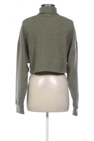 Damen Shirt Pull&Bear, Größe M, Farbe Grün, Preis 9,72 €