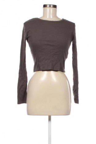Damen Shirt Pull&Bear, Größe M, Farbe Grün, Preis € 13,99