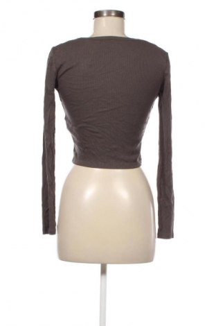 Damen Shirt Pull&Bear, Größe M, Farbe Grün, Preis € 13,99