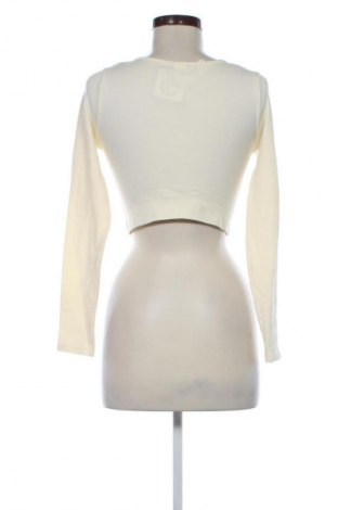 Damen Shirt Stradivarius, Größe M, Farbe Ecru, Preis € 10,00