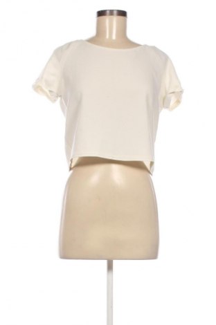 Damen Shirt Stradivarius, Größe M, Farbe Ecru, Preis 9,72 €