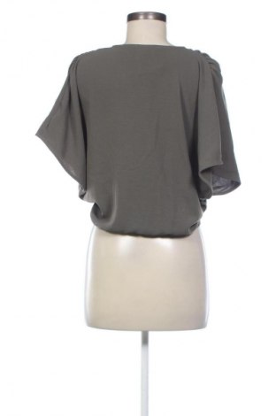 Дамска блуза Zara, Размер M, Цвят Зелен, Цена 19,99 лв.