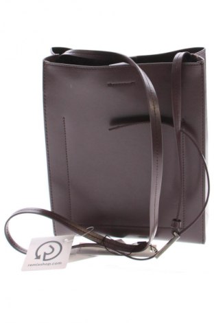 Dámská kabelka  Calvin Klein, Barva Červená, Cena  3 599,00 Kč