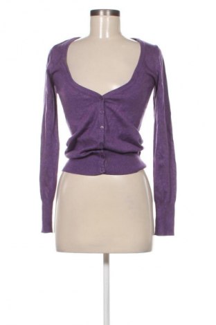 Damen Strickjacke Bershka, Größe M, Farbe Lila, Preis 15,00 €
