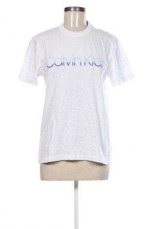 Γυναικείο t-shirt Calvin Klein, Μέγεθος M, Χρώμα Λευκό, Τιμή 53,99 €