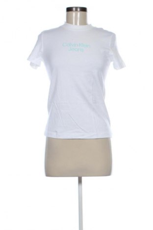 Дамска тениска Calvin Klein Jeans, Размер XS, Цвят Бял, Цена 45,99 лв.