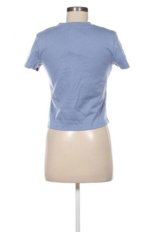 Дамска тениска Calvin Klein Jeans, Размер S, Цвят Син, Цена 68,99 лв.