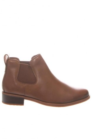 Damskie botki Clarks, Rozmiar 38, Kolor Brązowy, Cena 869,99 zł