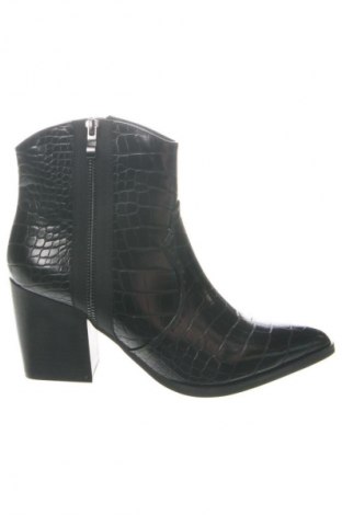 Botine de damă Obsel, Mărime 39, Culoare Negru, Preț 202,63 Lei