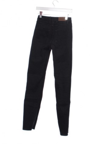 Dámske džínsy  Acne, Veľkosť XS, Farba Čierna, Cena  121,58 €