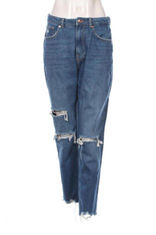 Blugi de femei Bershka, Mărime M, Culoare Albastru, Preț 142,50 Lei