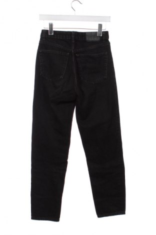 Blugi de femei Bershka, Mărime XS, Culoare Negru, Preț 76,00 Lei