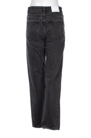 Damskie jeansy Bershka, Rozmiar S, Kolor Czarny, Cena 66,67 zł