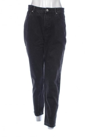 Damskie jeansy Bershka, Rozmiar M, Kolor Czarny, Cena 67,41 zł