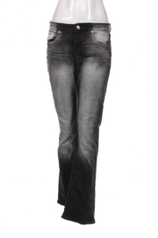 Damskie jeansy Bershka, Rozmiar M, Kolor Kolorowy, Cena 95,99 zł