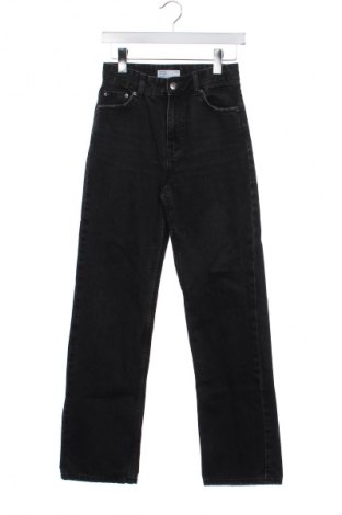 Γυναικείο Τζίν Bershka, Μέγεθος XS, Χρώμα Μαύρο, Τιμή 14,91 €