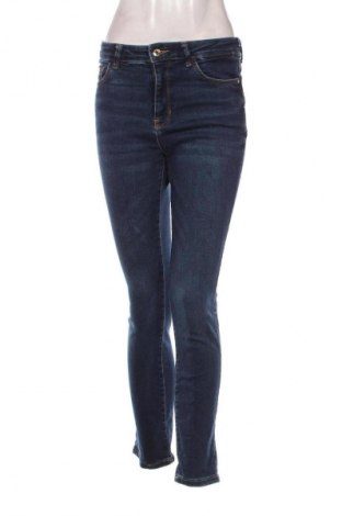 Blugi de femei C&A, Mărime M, Culoare Albastru, Preț 100,99 Lei