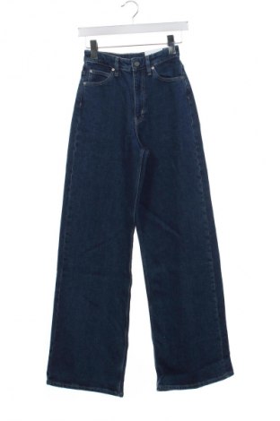 Dámske džínsy  Calvin Klein, Veľkosť XS, Farba Modrá, Cena  104,95 €