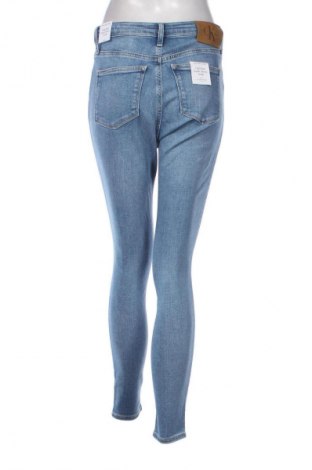 Dámske džínsy  Calvin Klein Jeans, Veľkosť M, Farba Modrá, Cena  95,95 €