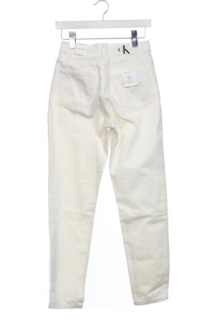 Дамски дънки Calvin Klein Jeans, Размер XS, Цвят Бял, Цена 112,99 лв.