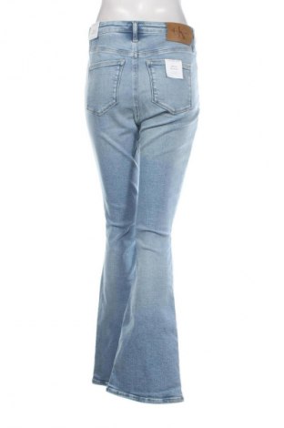 Дамски дънки Calvin Klein Jeans, Размер S, Цвят Син, Цена 204,99 лв.