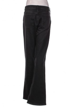 Дамски дънки Calvin Klein Jeans, Размер L, Цвят Черен, Цена 169,99 лв.