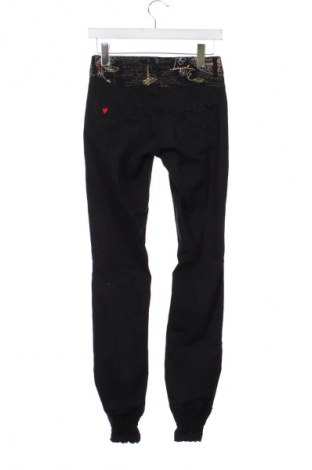 Dámske džínsy  Desigual, Veľkosť S, Farba Čierna, Cena  38,00 €