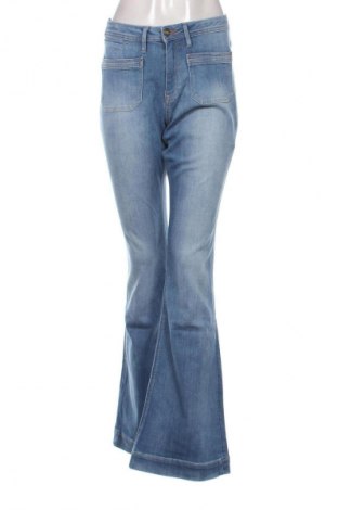 Дамски дънки Edc By Esprit, Размер L, Цвят Син, Цена 41,06 лв.