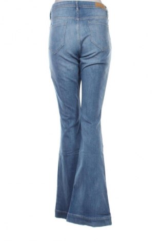 Дамски дънки Edc By Esprit, Размер L, Цвят Син, Цена 41,06 лв.