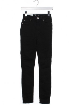 Dámske džínsy  H&M, Veľkosť XS, Farba Čierna, Cena  26,95 €
