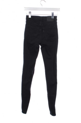 Dámske džínsy  Levi's, Veľkosť XS, Farba Čierna, Cena  38,36 €