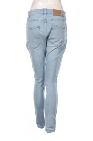 Blugi de femei Pull&Bear, Mărime M, Culoare Albastru, Preț 76,00 Lei