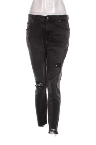 Damskie jeansy Pull&Bear, Rozmiar XL, Kolor Czarny, Cena 66,67 zł