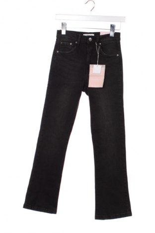 Dámské džíny  Pull&Bear, Velikost XS, Barva Černá, Cena  582,00 Kč