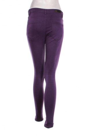 Damen Jeans Stradivarius, Größe S, Farbe Lila, Preis € 23,06