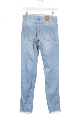Dámske džínsy  Stradivarius, Veľkosť XS, Farba Modrá, Cena  14,77 €