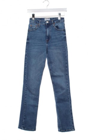 Blugi de femei Stradivarius, Mărime XS, Culoare Albastru, Preț 76,70 Lei
