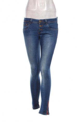 Damen Jeans Terranova, Größe M, Farbe Blau, Preis 15,00 €