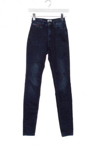 Γυναικείο Τζίν Tommy Jeans, Μέγεθος XS, Χρώμα Μπλέ, Τιμή 38,35 €
