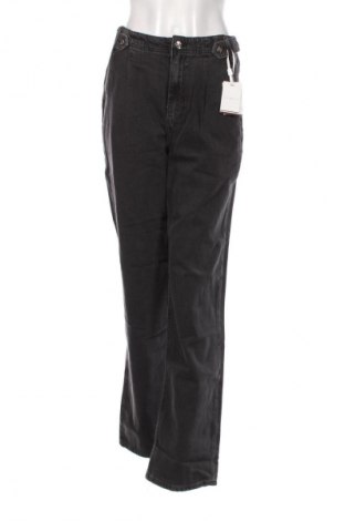 Damskie jeansy Tommy Hilfiger, Rozmiar M, Kolor Czarny, Cena 614,99 zł