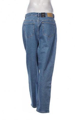 Blugi de femei Vero Moda, Mărime M, Culoare Albastru, Preț 265,99 Lei